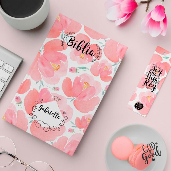 Biblia Pink Queen Personalizada - Imagen 2